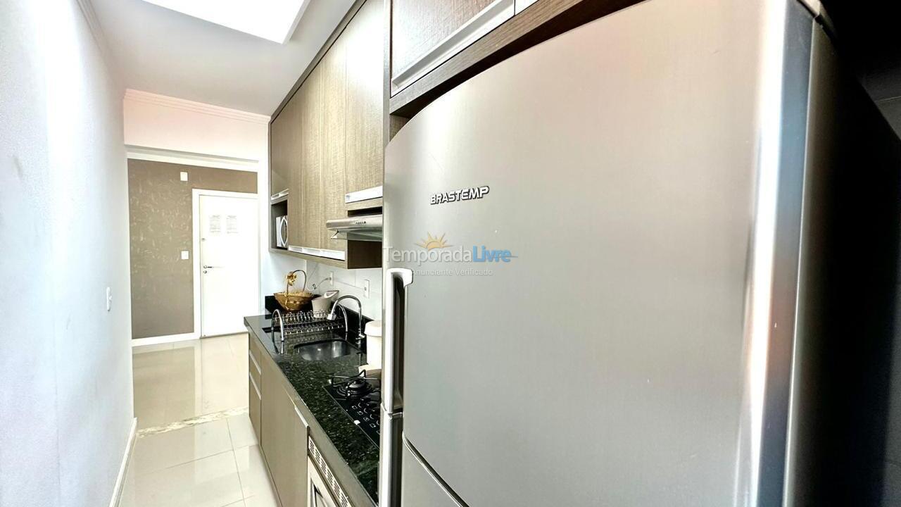 Apartamento para alquiler de vacaciones em Bombinhas (Praia de Bombas)