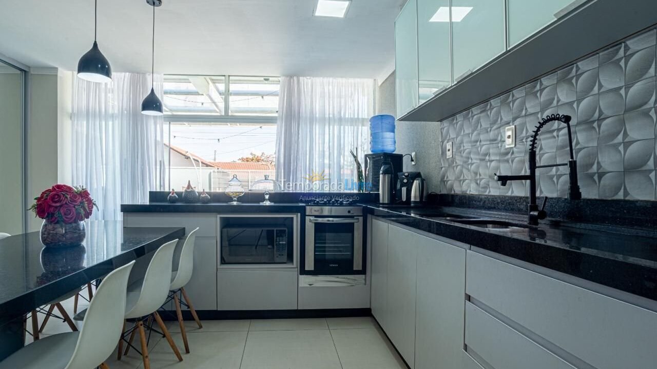 Casa para aluguel de temporada em Navegantes (Meia Praia)