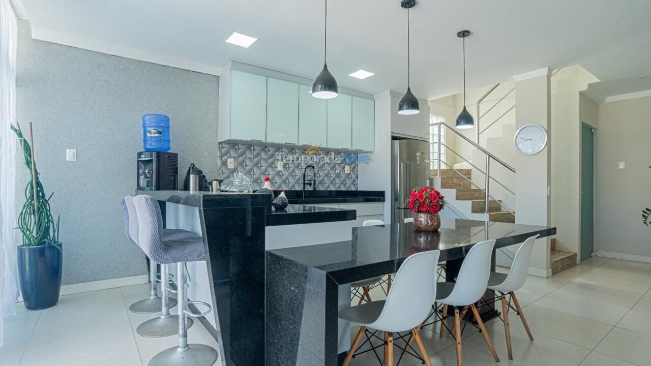 Casa para aluguel de temporada em Navegantes (Meia Praia)