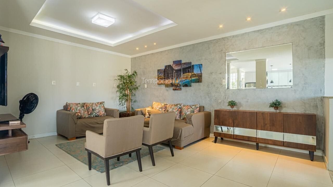 Casa para aluguel de temporada em Navegantes (Meia Praia)