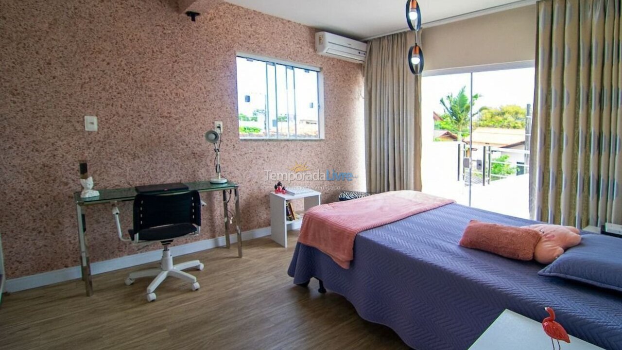 Casa para aluguel de temporada em Navegantes (Meia Praia)