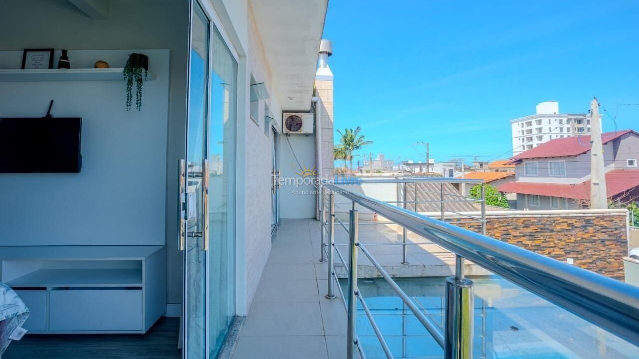 Casa para aluguel de temporada em Navegantes (Meia Praia)