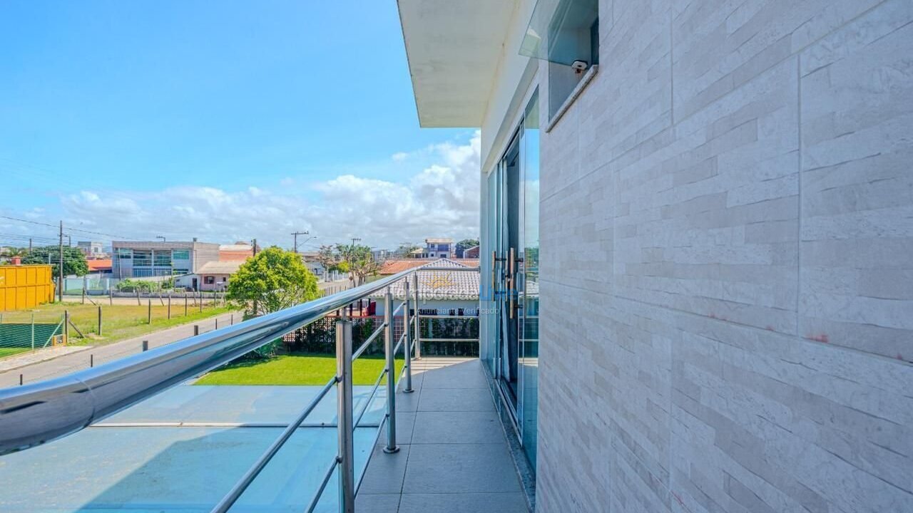 Casa para aluguel de temporada em Navegantes (Meia Praia)