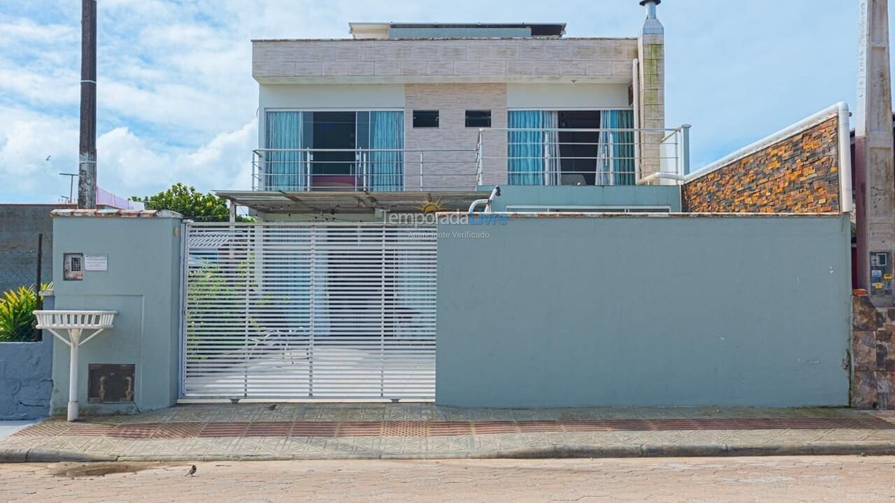 Casa para aluguel de temporada em Navegantes (Meia Praia)