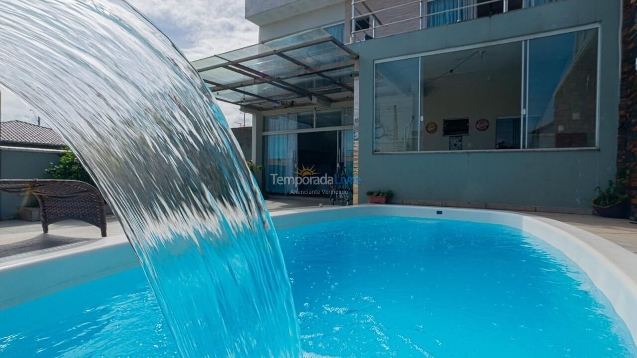 Casa para aluguel de temporada em Navegantes (Meia Praia)
