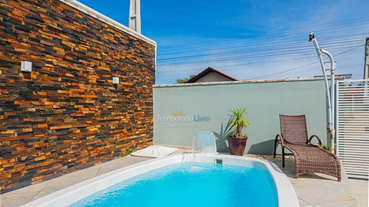 Casa para aluguel de temporada em Navegantes (Meia Praia)