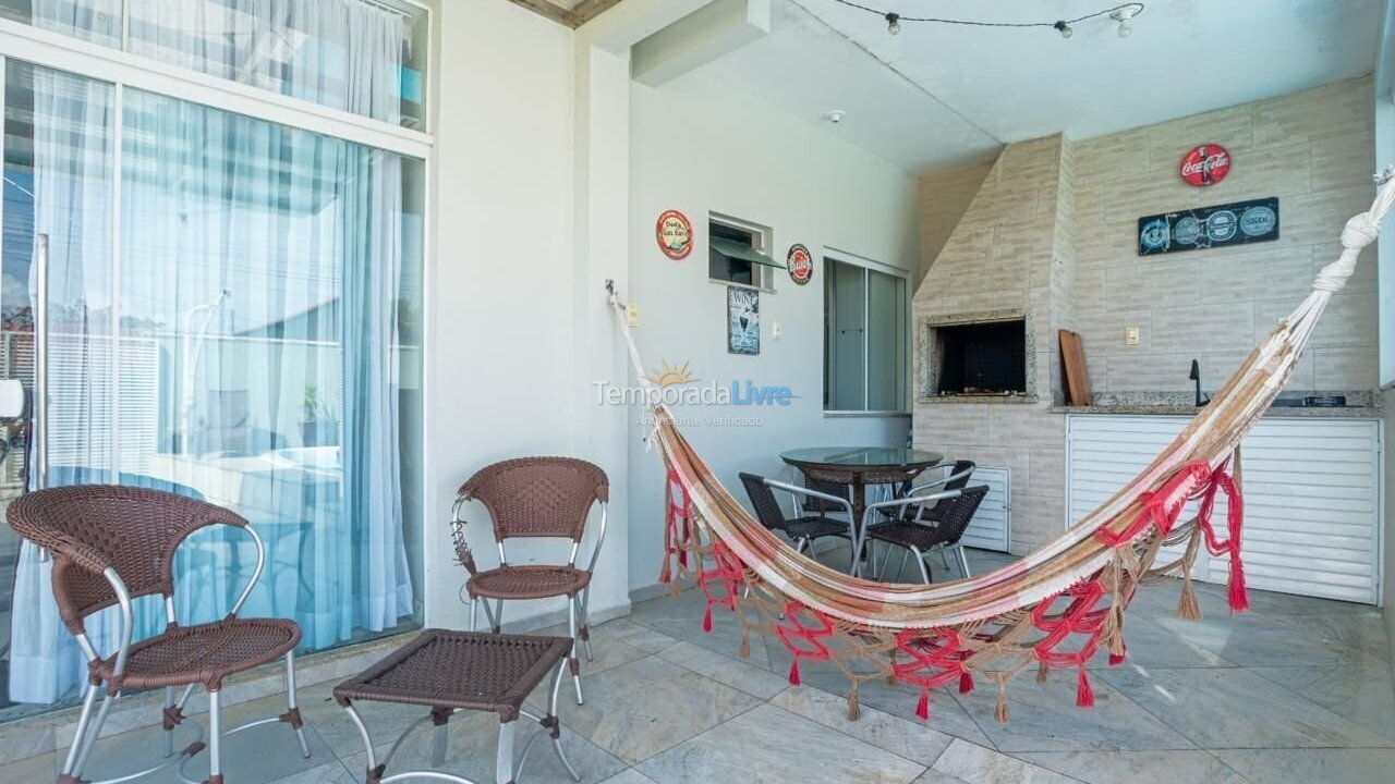 Casa para aluguel de temporada em Navegantes (Meia Praia)