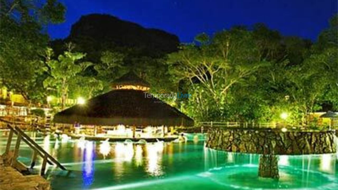 Piscinas de 26 a 30º c Apartamento para aluguel de temporada em Rio Quente (Esplanada do Rio Quente)