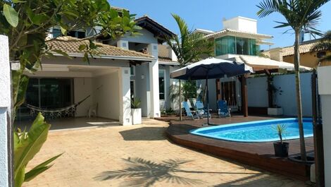 Apartamento = gran precio a 50 metros del mar.