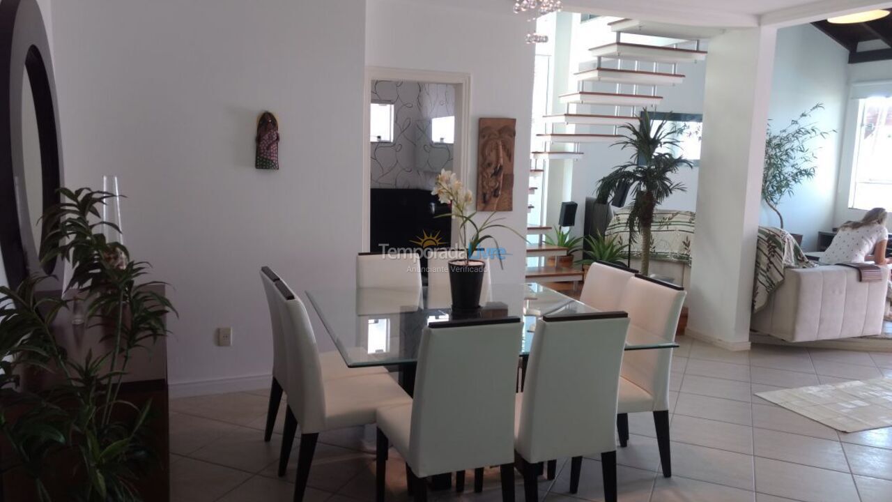 Casa para alquiler de vacaciones em Bombinhas (Mariscal)