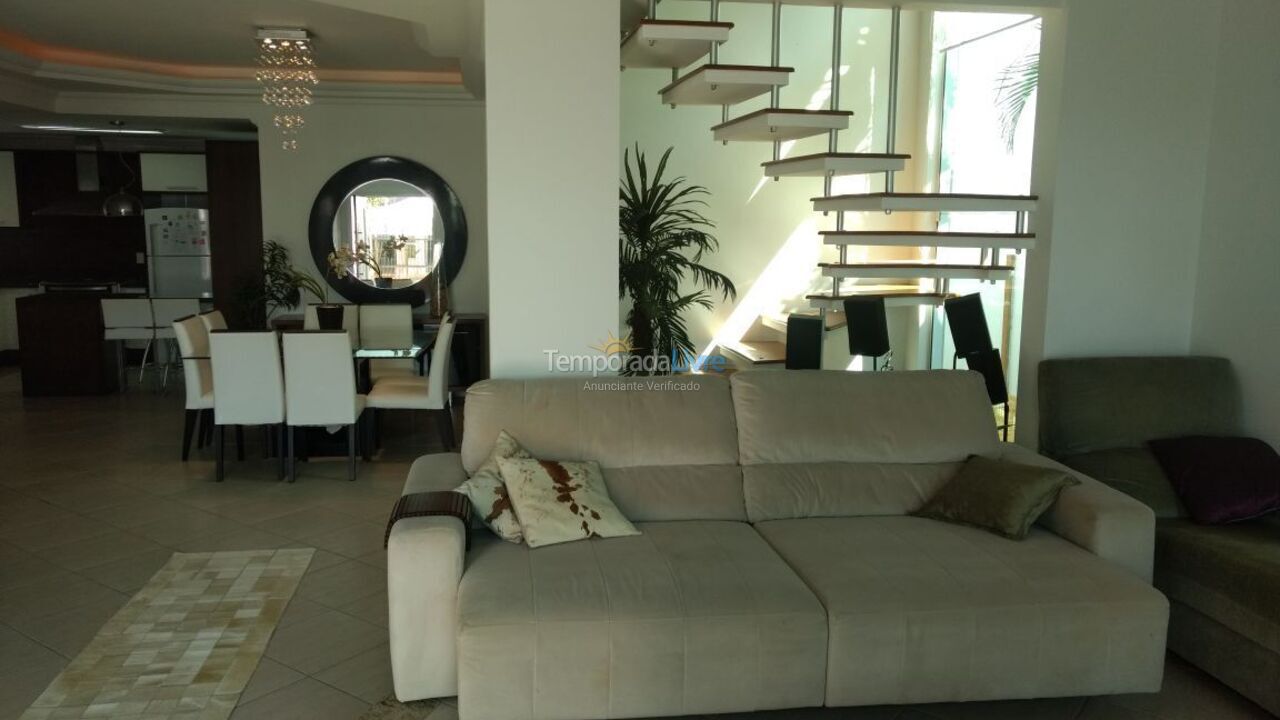 Casa para alquiler de vacaciones em Bombinhas (Mariscal)