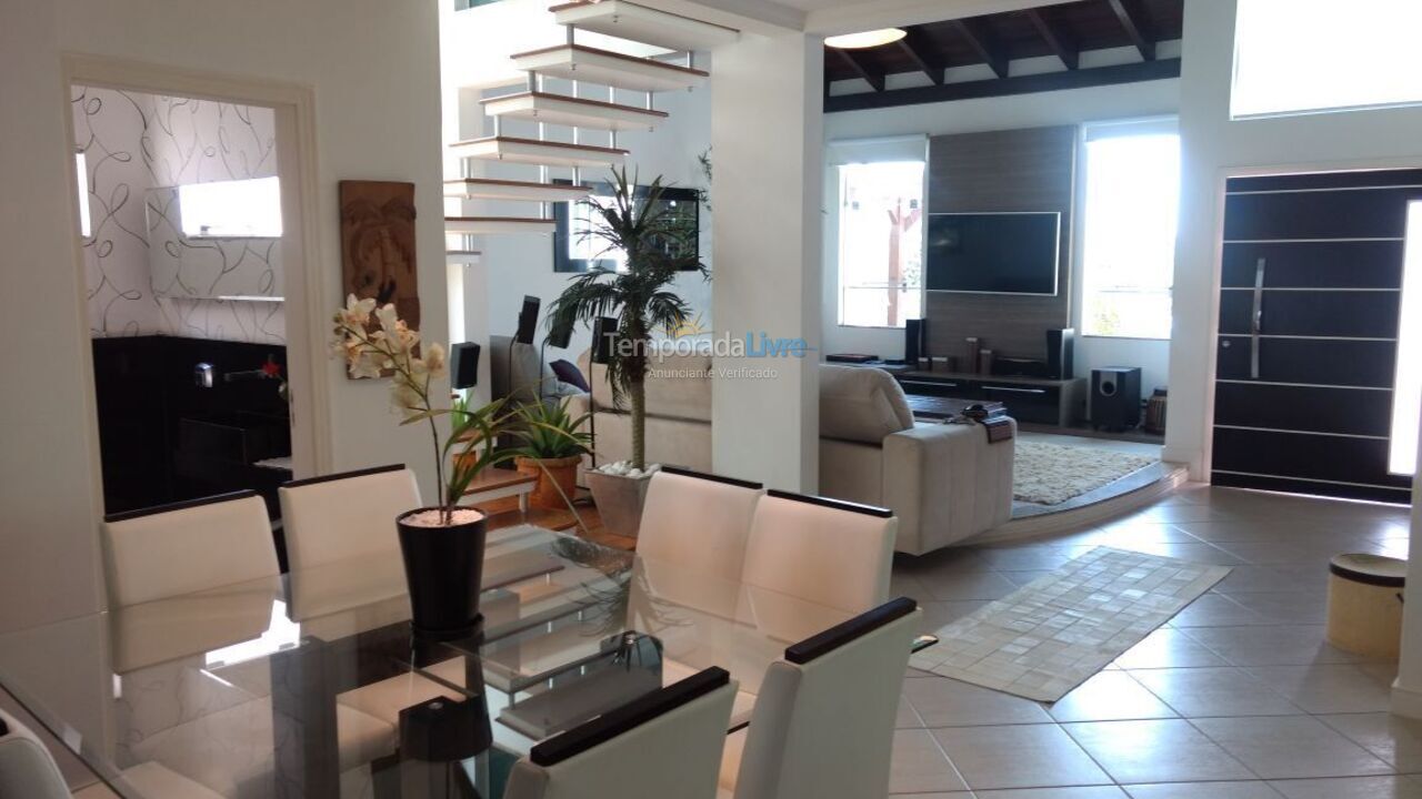 Casa para alquiler de vacaciones em Bombinhas (Mariscal)