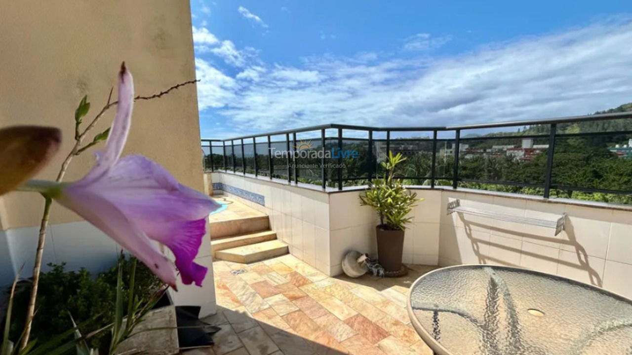 Apartamento para aluguel de temporada em Ubatuba (Praia das Toninhas)