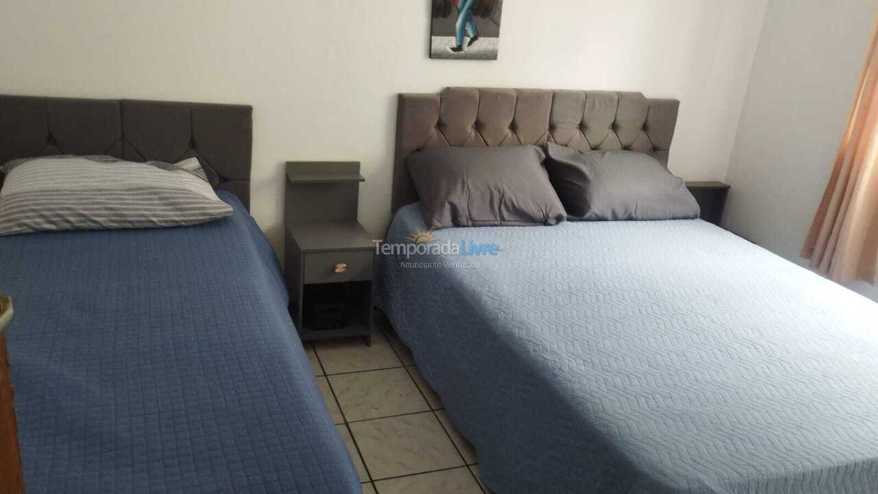 Apartamento para aluguel de temporada em Balneário Camboriú (Praia Central)