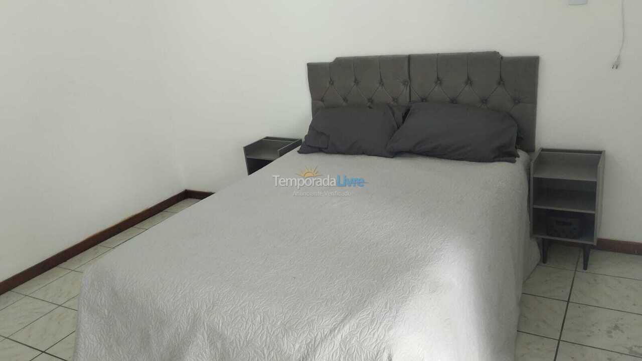 Apartamento para aluguel de temporada em Balneário Camboriú (Praia Central)