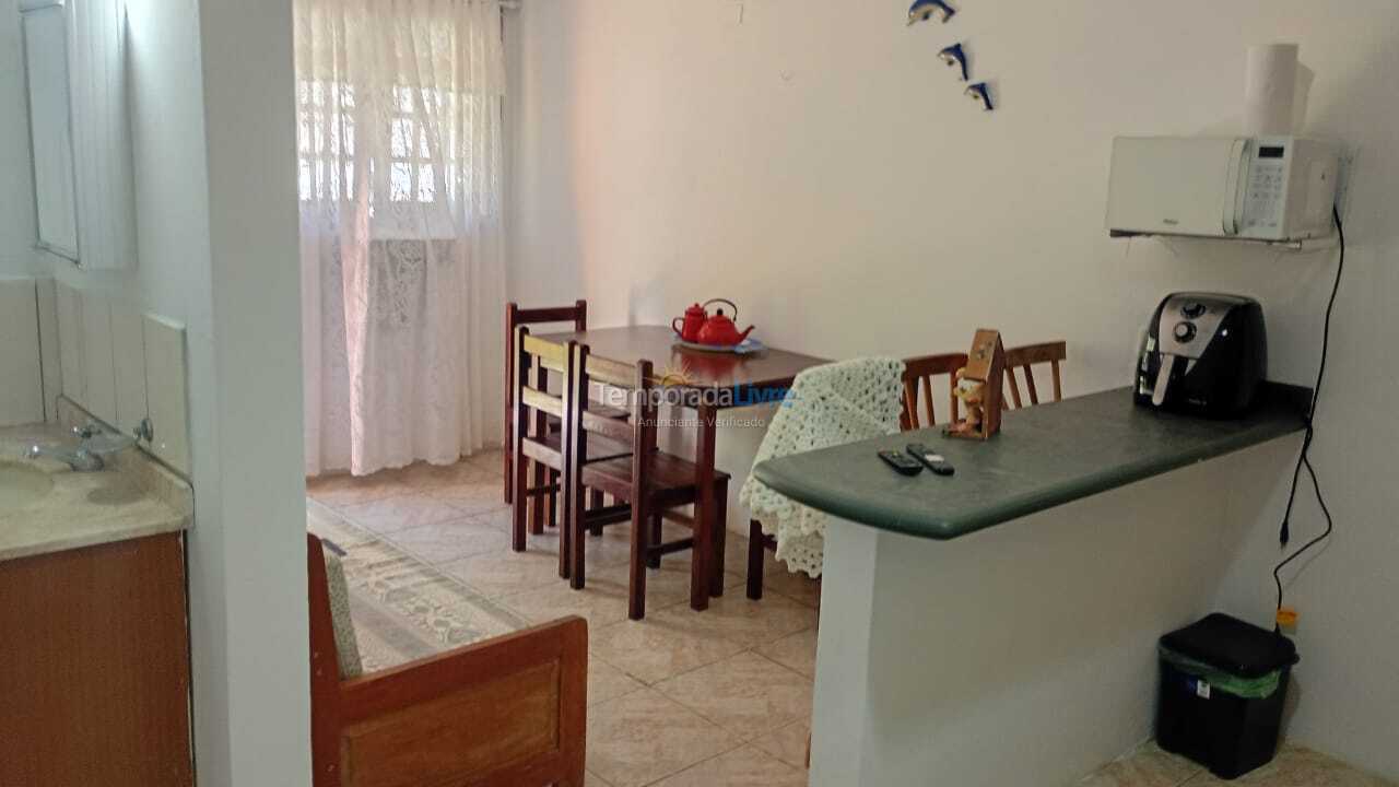 Apartamento para alquiler de vacaciones em Ubatuba (Santa Rita)
