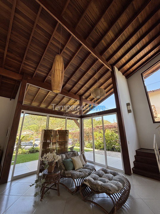 Casa para alquiler de vacaciones em Ubatuba (Horto)