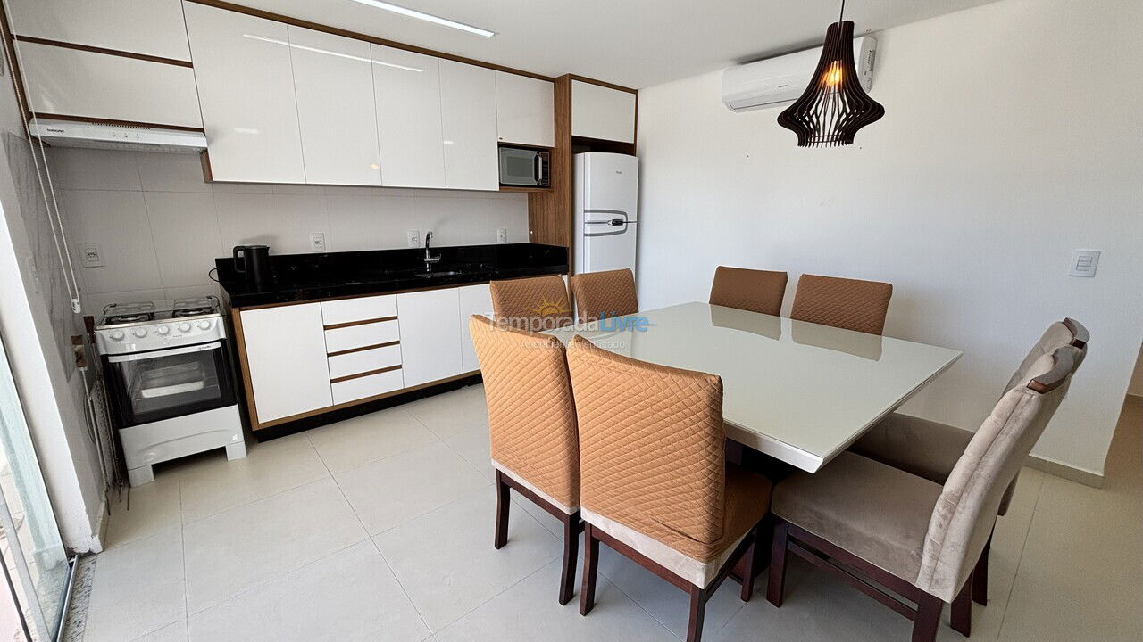 Apartment for vacation rental in Bombinhas (Praia de Bombas)