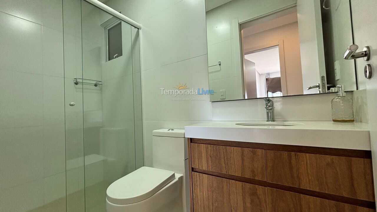 Apartment for vacation rental in Bombinhas (Praia de Bombas)
