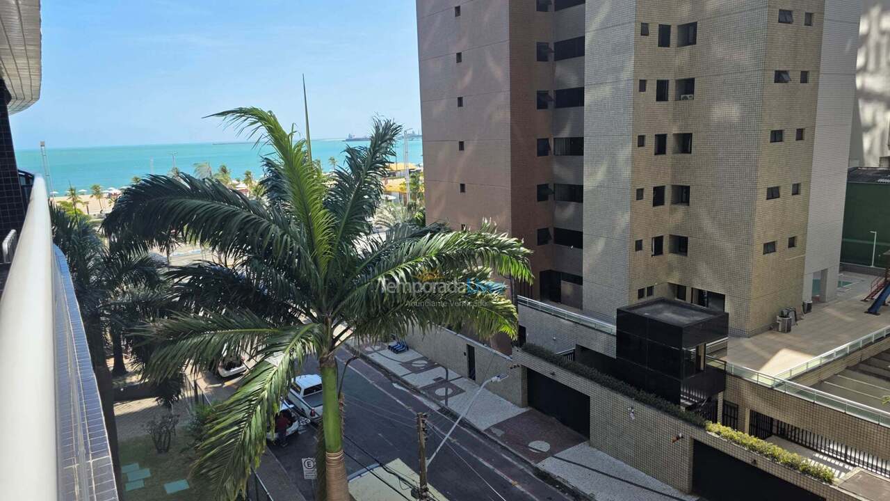 Vista mar varanda lateral  Apartment for vacation rental in Fortaleza (Meireles)