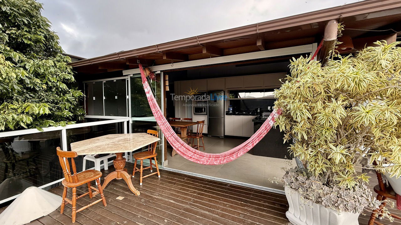 Casa para aluguel de temporada em Florianopolis (Praia dos Ingleses)