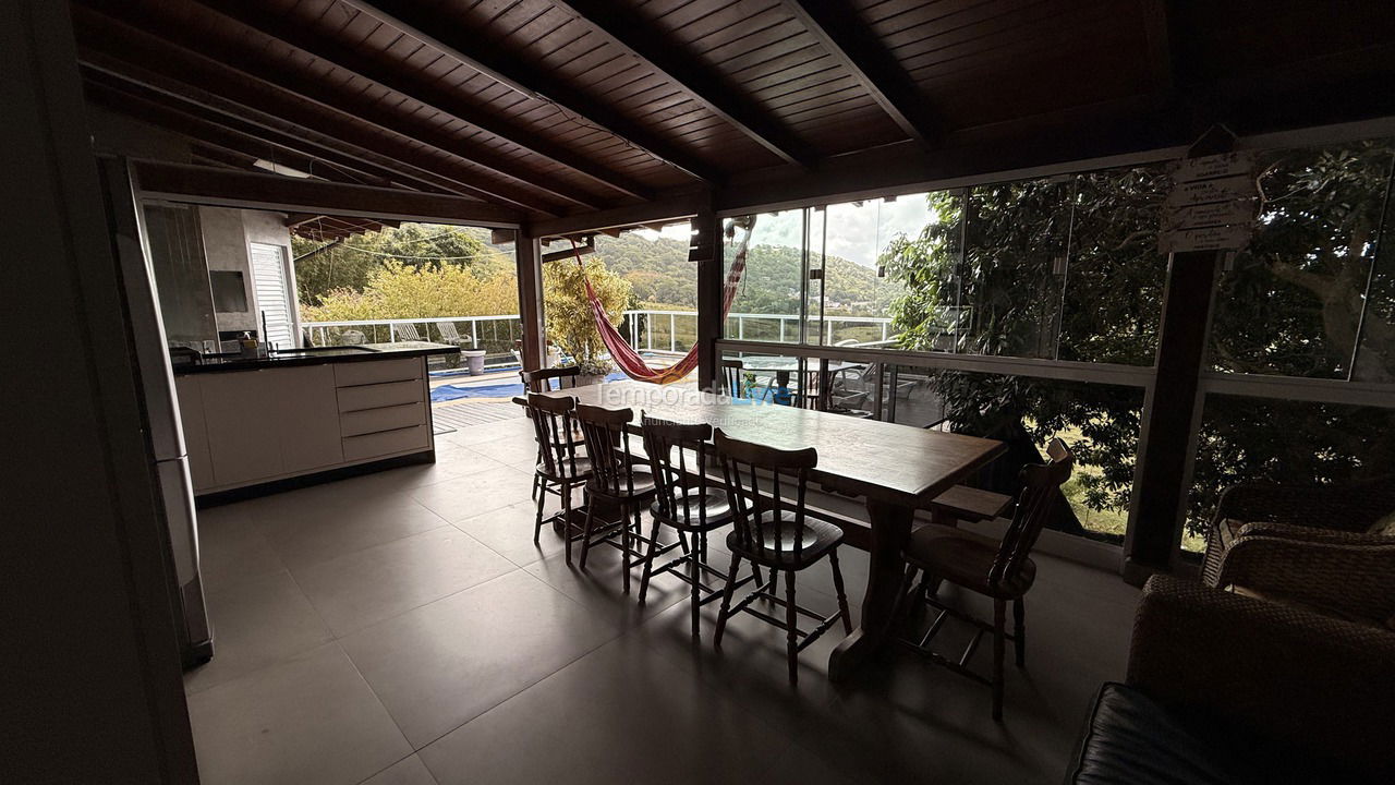 Casa para aluguel de temporada em Florianopolis (Praia dos Ingleses)