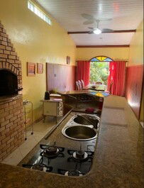 Spacious house with 4 suites 300m from Campeche Beach – Florianópolis
