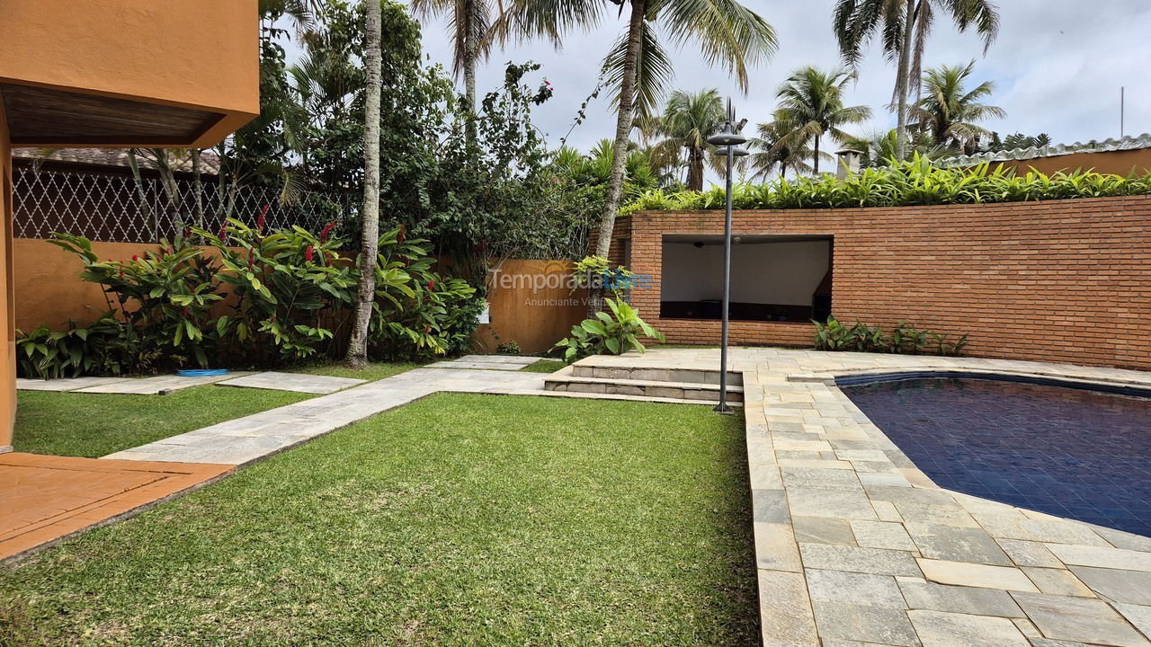 Casa para aluguel de temporada em Guarujá (Praia do Pernambuco)