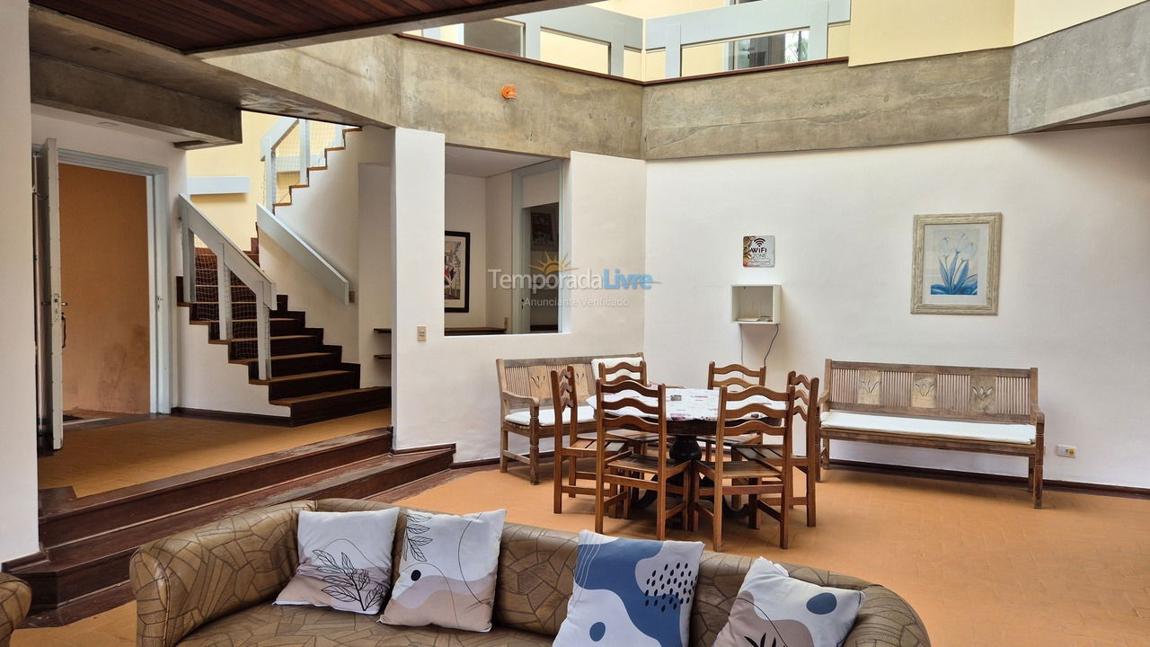 Casa para aluguel de temporada em Guarujá (Praia do Pernambuco)