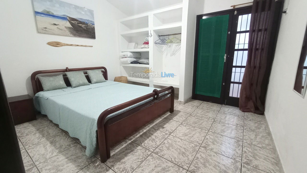 Casa para aluguel de temporada em Ubatuba (Saco da Ribeira)