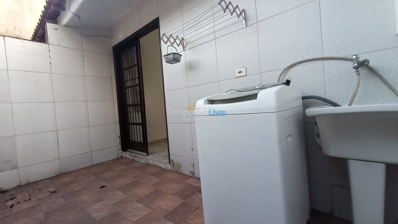 Casa para aluguel de temporada em Ubatuba (Saco da Ribeira)