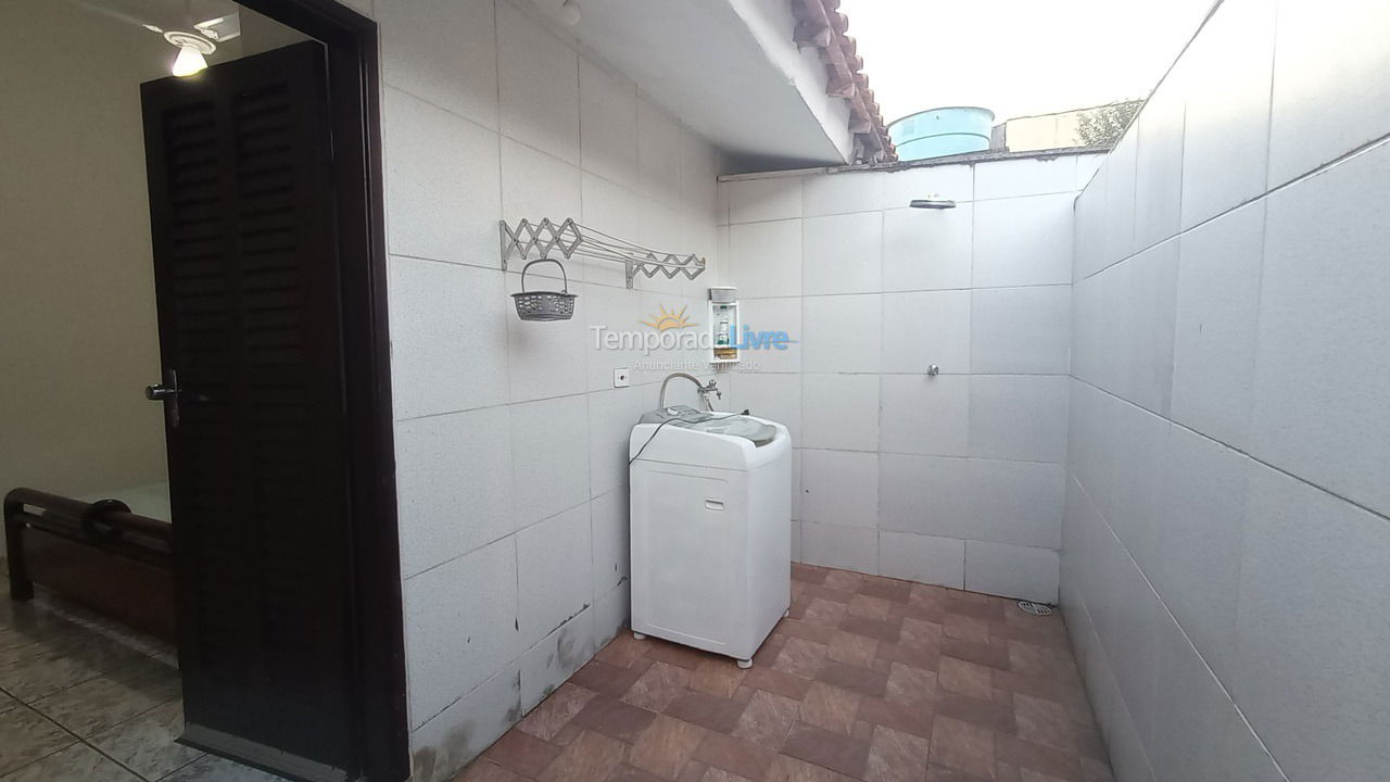 Casa para aluguel de temporada em Ubatuba (Saco da Ribeira)