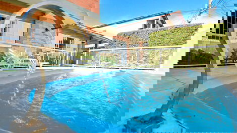 Excelente Casa con Piscina