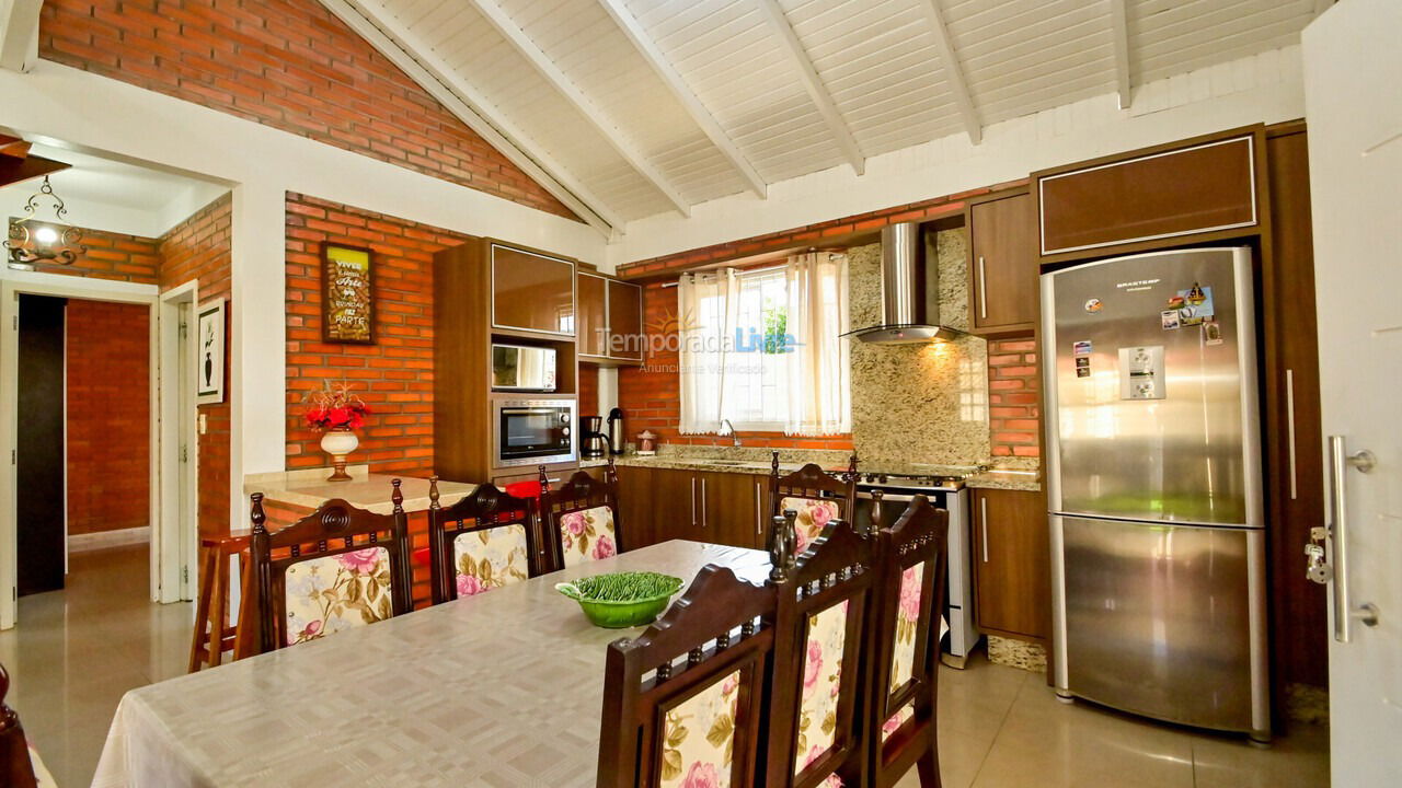 Casa para alquiler de vacaciones em Florianópolis (Ponta das Canas)