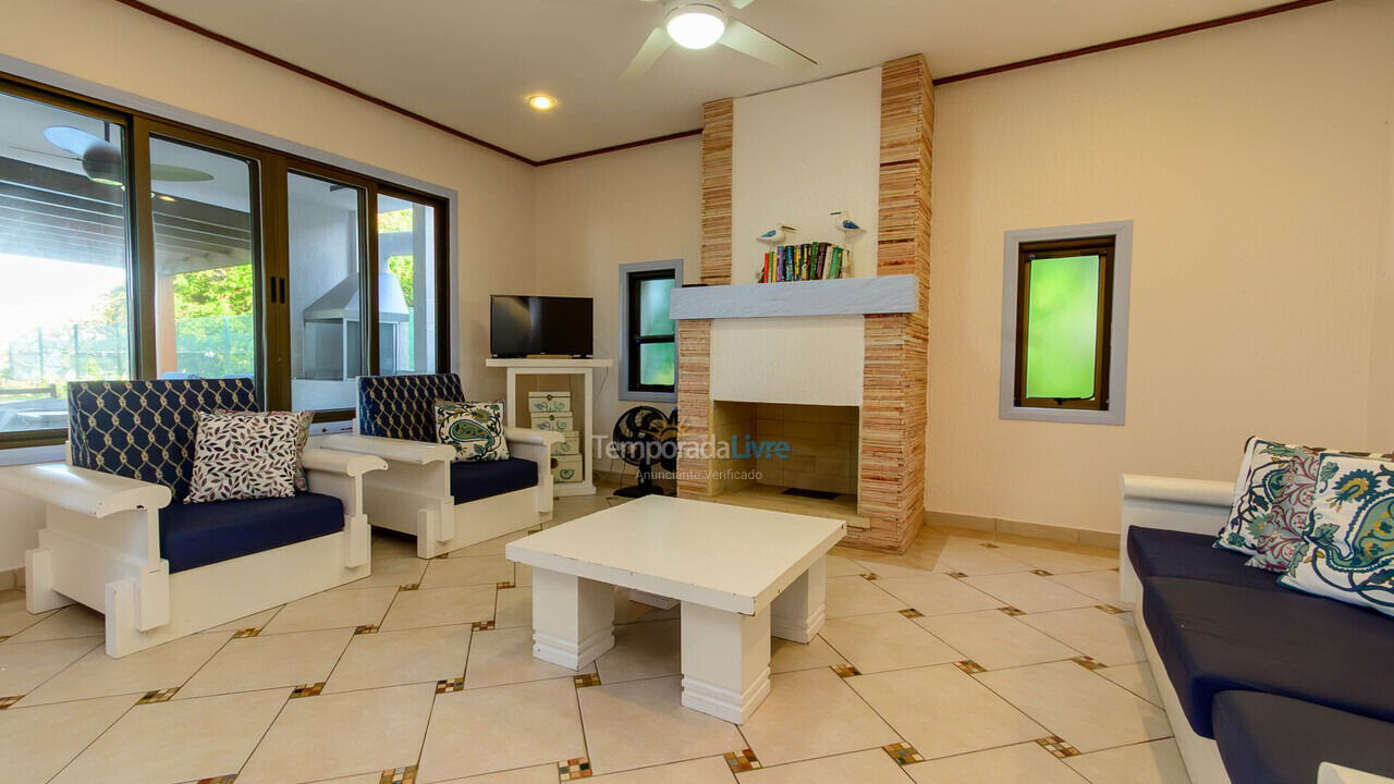 Casa para aluguel de temporada em Florianópolis (Brava)