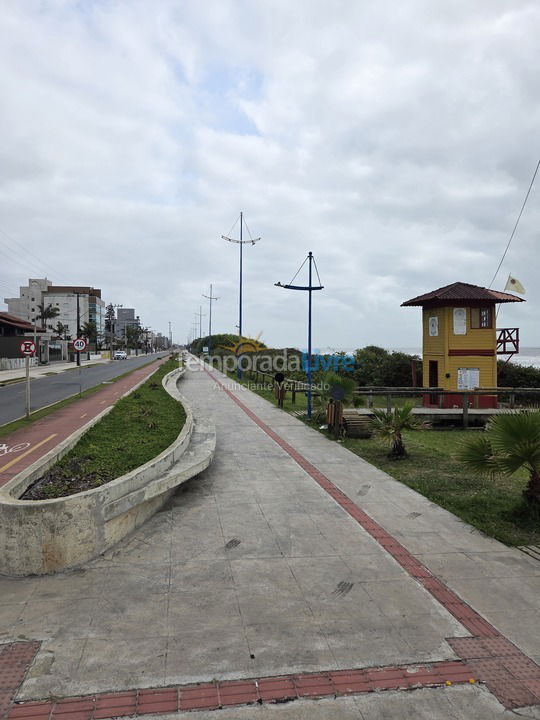 Casa para aluguel de temporada em Itapoá (Itapema do Norte)