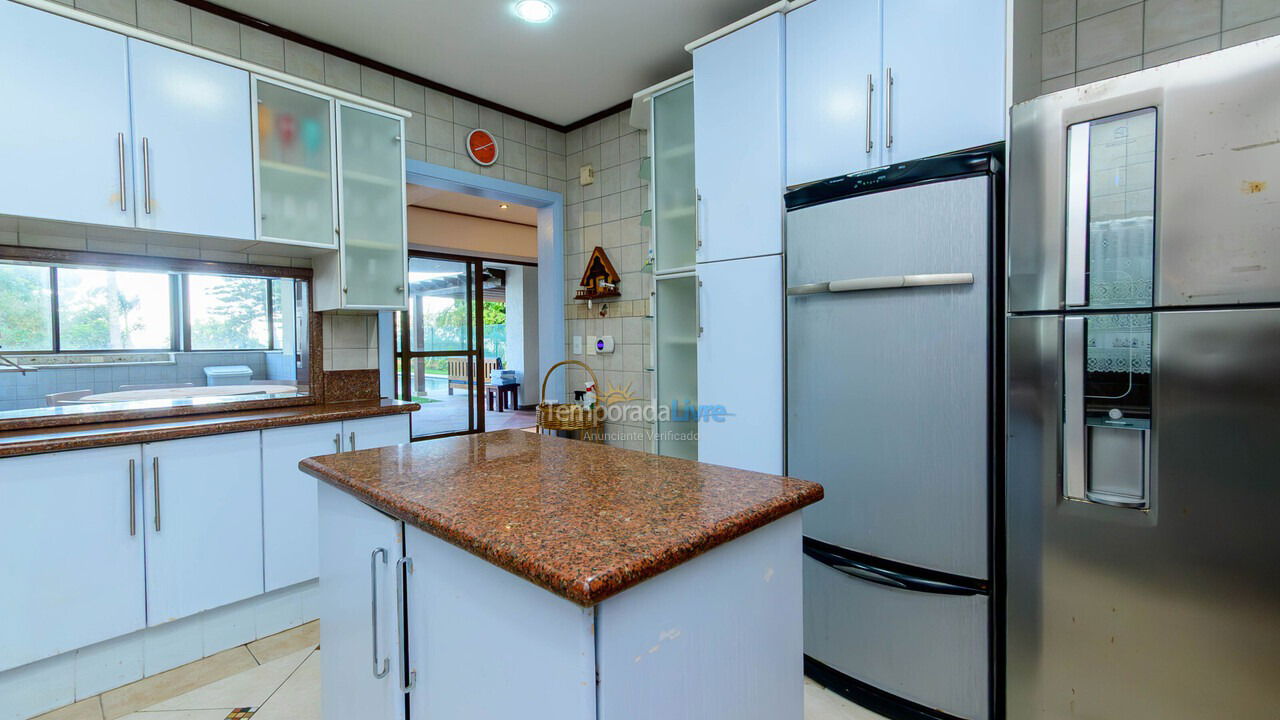 Casa para aluguel de temporada em Florianópolis (Brava)