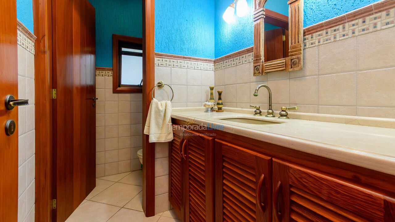 Casa para aluguel de temporada em Florianópolis (Brava)