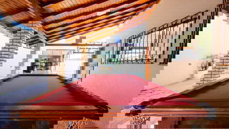 Huge house with pool, pool & gourmet area