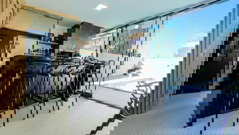 Huge house with pool, pool & gourmet area