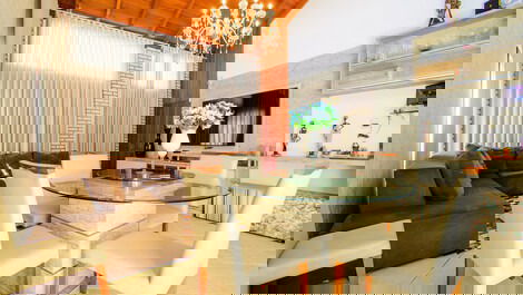 Huge house with pool, pool & gourmet area