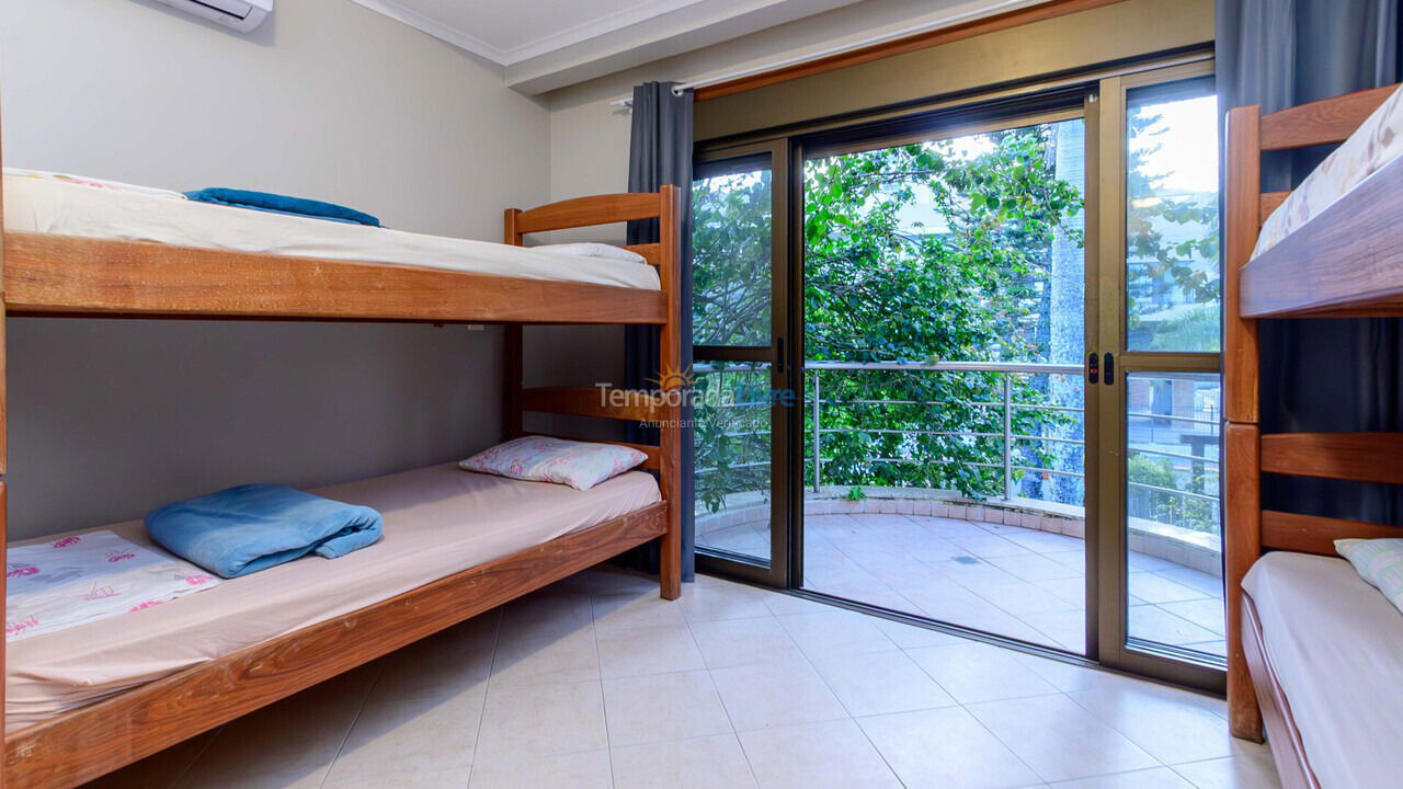 Casa para aluguel de temporada em Florianópolis (Brava)