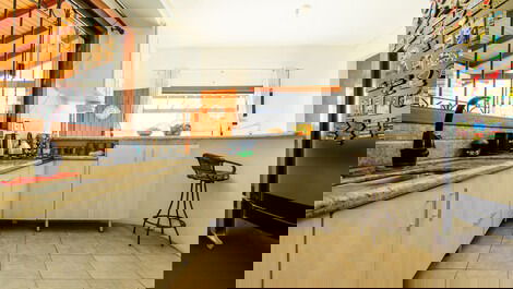 Huge house with pool, pool & gourmet area