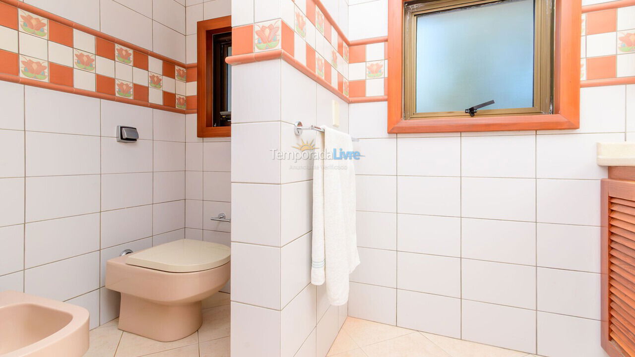 Casa para aluguel de temporada em Florianópolis (Brava)