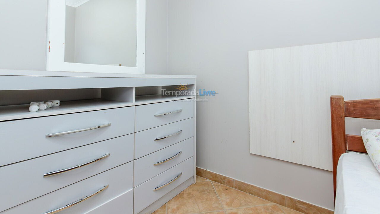 Casa para aluguel de temporada em Florianópolis (Brava)