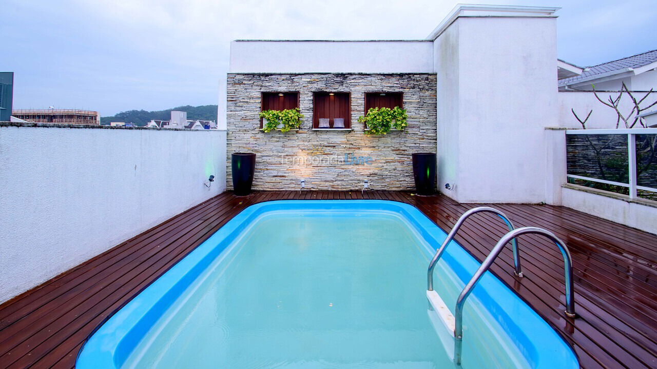 Apartamento para aluguel de temporada em Florianopolis (Praia dos Ingleses)