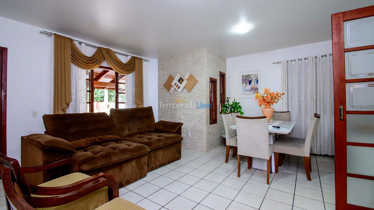 Casa para aluguel de temporada em Florianopolis (Praia dos Ingleses)