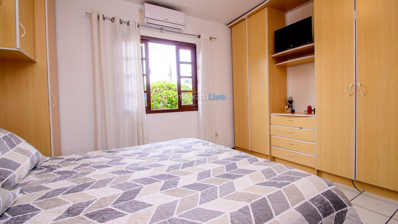 Casa para aluguel de temporada em Florianopolis (Praia dos Ingleses)