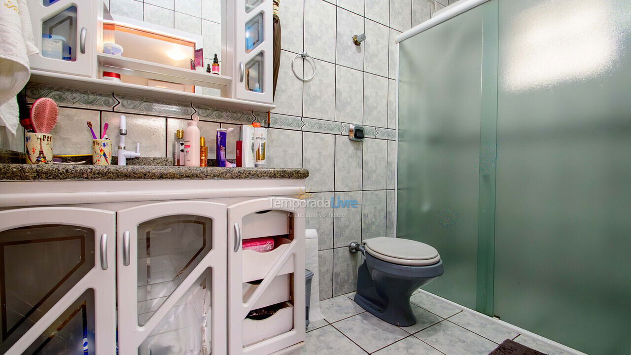 Casa para aluguel de temporada em Florianopolis (Praia dos Ingleses)