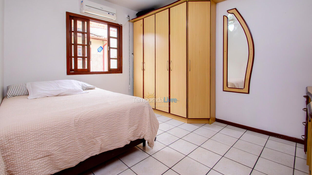 Casa para aluguel de temporada em Florianopolis (Praia dos Ingleses)